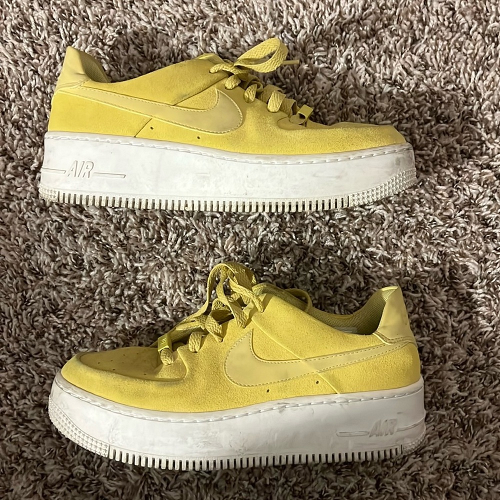 Nike Air Force 1